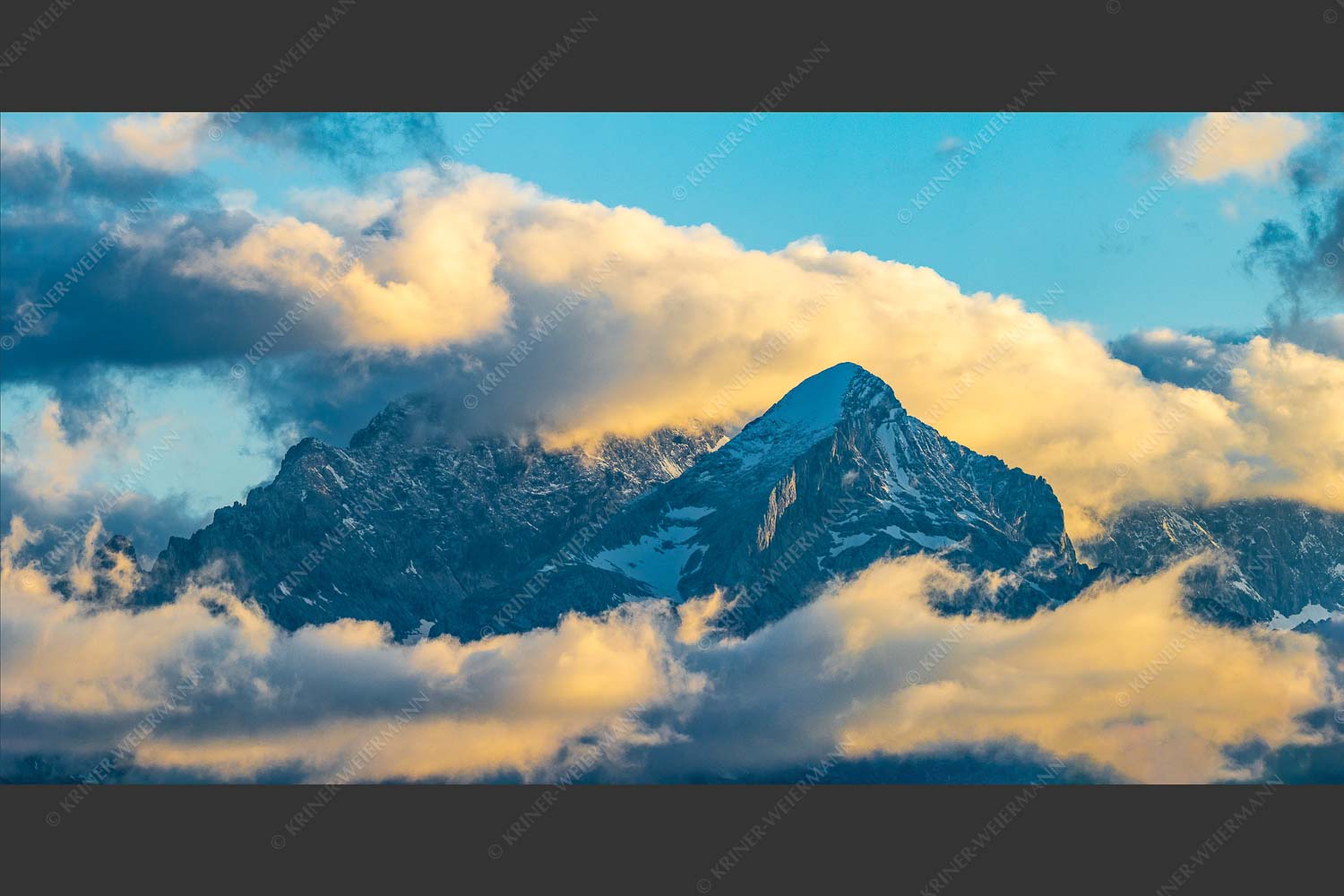 Abendstimmung an der Alpspitze - Markant 2:1 -- Alpspitze - mehr Infos bei www.Kriner-Weiermann.de