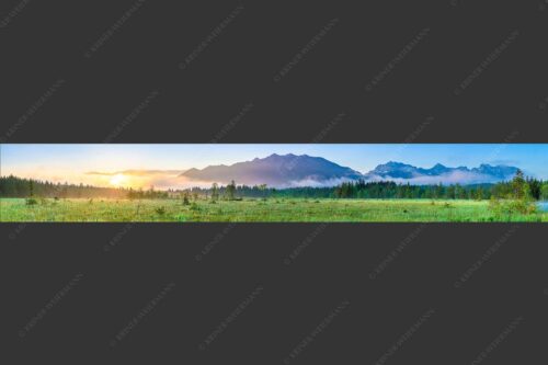 Sonnenaufgang mit Soiern- und Karwendelgebirge - Morgenfrische 7:1  -- Soierngebirge und Karwendel - mehr Infos bei www.Kriner-Weiermann.de