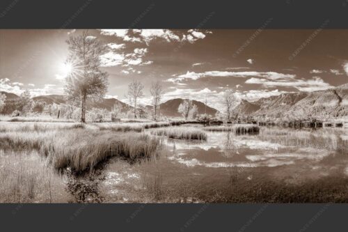 Kleiner Weiher bei Unterammergau mit Blick auf Kofel und Oberammergau - Morgentau 2:1 sepia -- Morgenstimmung im Ammertal - mehr Infos bei www.Kriner-Weiermann.de