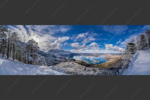 Es hat nocheinmal geschneit in den Bergen rund um den Kochelsee - Perlmutt 3:1  -- Winterstimmung über Kochelsee - mehr Infos bei www.Kriner-Weiermann.de