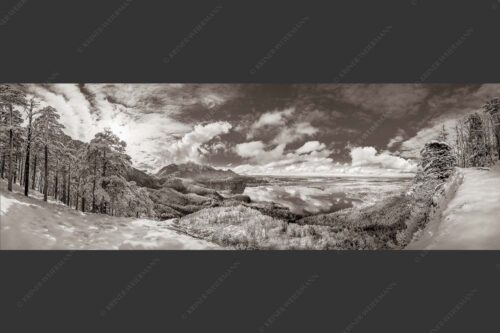 Es hat nocheinmal geschneit in den Bergen rund um den Kochelsee - Perlmutt 3:1 sepia -- Winterstimmung über Kochelsee - mehr Infos bei www.Kriner-Weiermann.de
