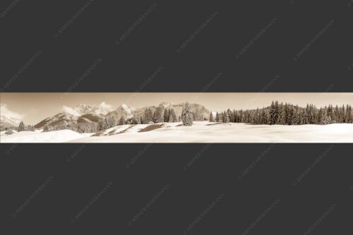 Einsamer Wiesmahdstadel mit viel Schnee und Wörner, Tiefkar und Westlicher Karwendelspitze im Hintergrund - Richtig Winter 7:1 sepia -- Winterlandschaft Karwendel - mehr Infos bei www.Kriner-Weiermann.de