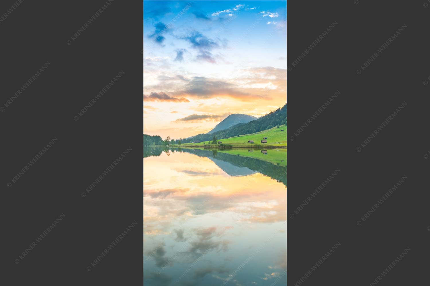 Blick über den Geroldsee in den Sonnenuntergang am Estergebirge - Ruhige Wasser 1:2  -- Geroldsee mit Wank - mehr Infos bei www.Kriner-Weiermann.de