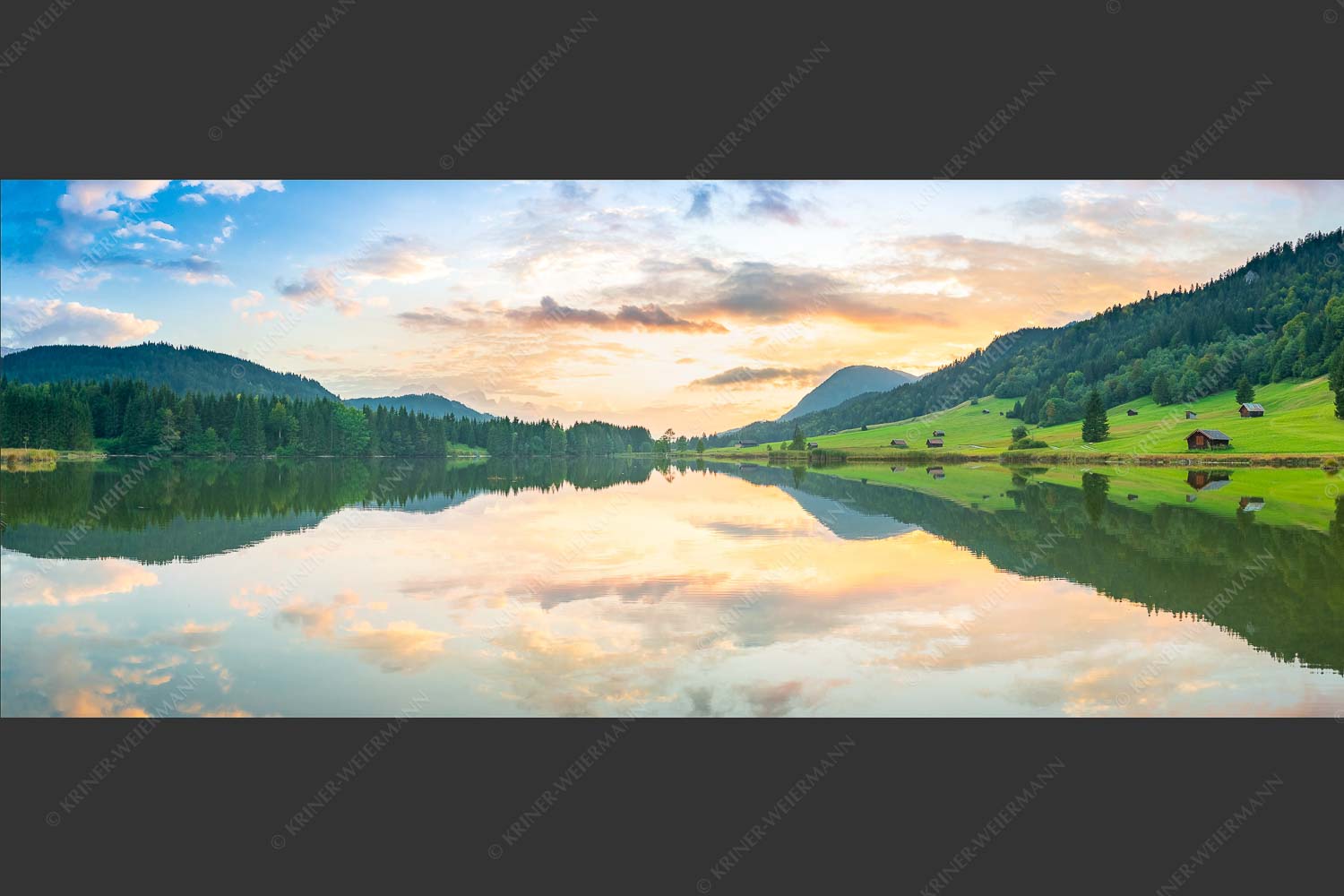 Blick über den Geroldsee in den Sonnenuntergang am Estergebirge - Ruhige Wasser 2,5:1  -- Geroldsee mit Wank - mehr Infos bei www.Kriner-Weiermann.de