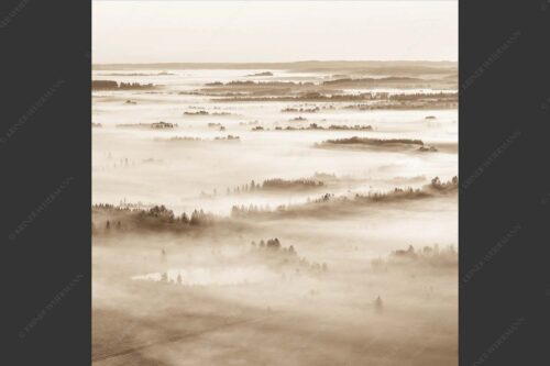 Nebelstimmung im Kochlermoos - Schleiergewand 1:1 sepia -- Morgenstimmung bei Kochel - mehr Infos bei www.Kriner-Weiermann.de