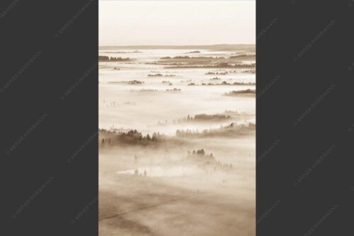 Nebelstimmung im Kochlermoos - Schleiergewand 2:3 sepia -- Morgenstimmung bei Kochel - mehr Infos bei www.Kriner-Weiermann.de