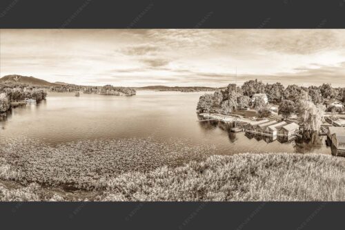 Blick über den Staffelsee bei Seehausen - Sicherer Hafen 2:1 sepia -- Seehausen am Staffelsee - mehr Infos bei www.Kriner-Weiermann.de