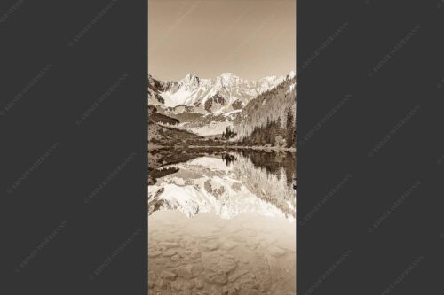 Blick über Soiernsee zur Schöttlkarspitze - Spiegelglatt 1:2 sepia -- Spiegelung am Soiernsee mit Schöttlkarspitze - mehr Infos bei www.Kriner-Weiermann.de