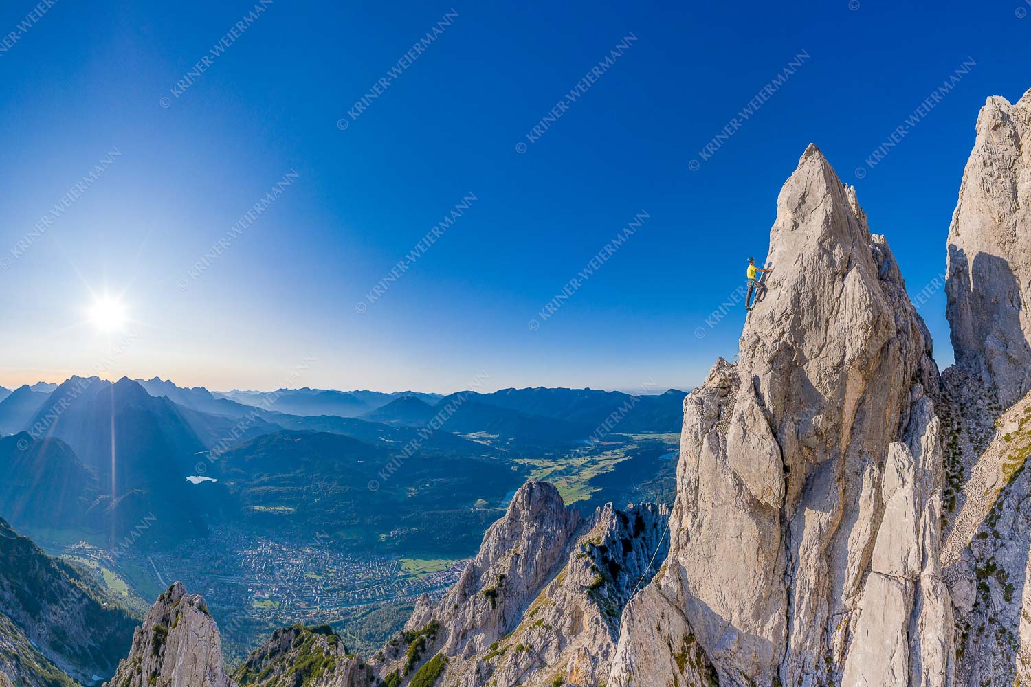 Klettern im Karwendel hoch über dem Oberen Isartal und Mittenwald - Steiler Zahn 3:2  -- Klettern im Karwendel - mehr Infos bei www.Kriner-Weiermann.de