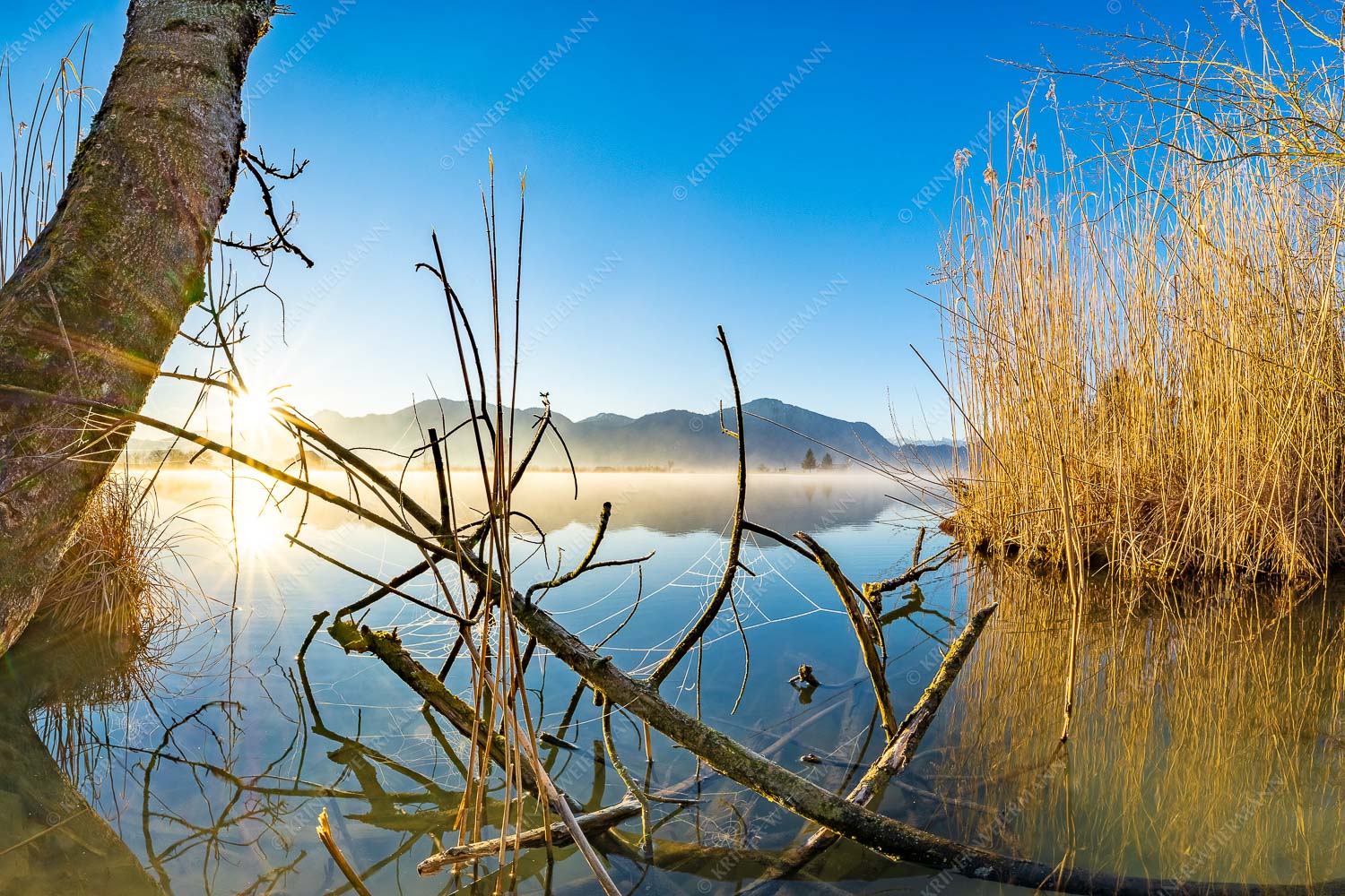 Idylische Ruhe am See - Stiller Morgen am See 3:2  -- Sonnenaufgang am Eichsee - mehr Infos bei www.Kriner-Weiermann.de