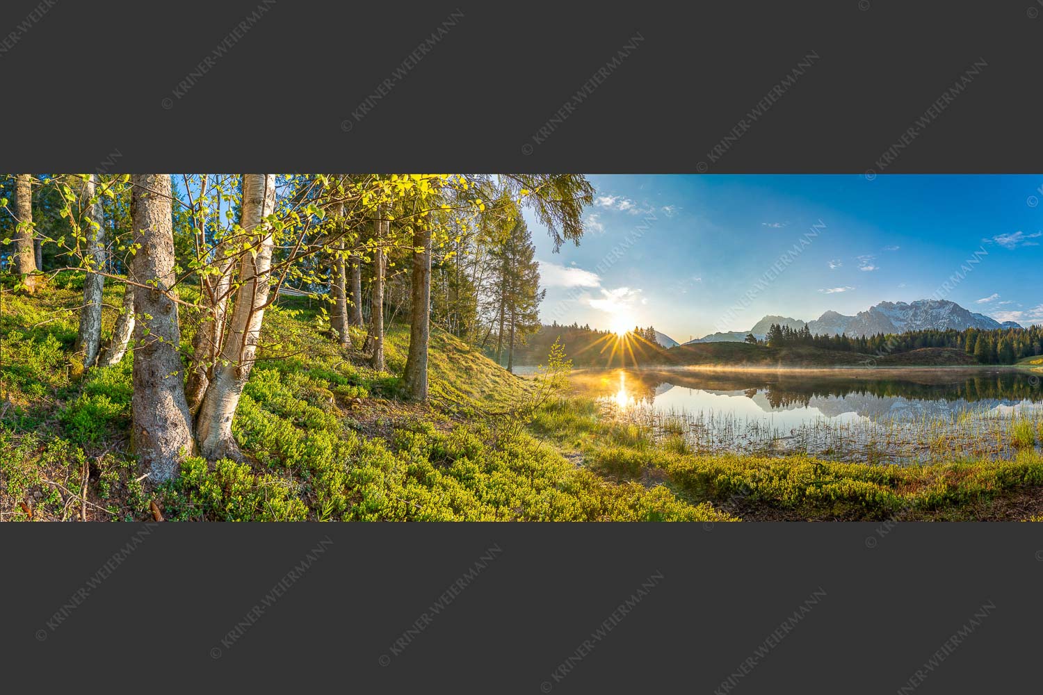 Blick über den Wildensee zum Sonnenaufgang am Soierngebirge und Karwendel - Stiller Morgen 3:1  -- Wildensee und Karwendel - mehr Infos bei www.Kriner-Weiermann.de