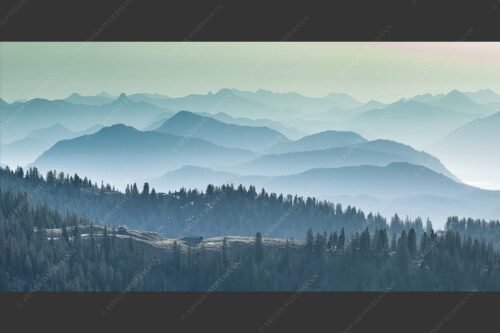 Morgenstimmung bei der Krüner Alm mit Panoramablick vom Wendelstein bis Zugspitze - Über d Oima 2:1  -- Bayerische Voralpen mit Krüner Alm - mehr Infos bei www.Kriner-Weiermann.de
