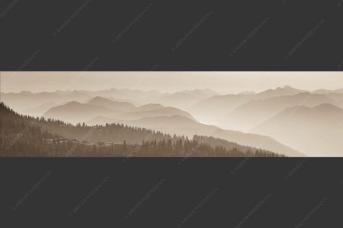 Morgenstimmung bei der Krüner Alm mit Panoramablick vom Wendelstein bis Zugspitze - Über d Oima 4:1 sepia -- Bayerische Voralpen mit Krüner Alm - mehr Infos bei www.Kriner-Weiermann.de