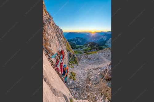 Einstieg an der Ferrata zum Sonnenaufgang im Wetterstein - Via Ferrata 2:3  -- Bergsteiger Ferrata Alpspitze - mehr Infos bei www.Kriner-Weiermann.de