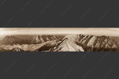 Panoramaaussicht vom Hochwanner zu Mieminger und Wettersteingebirge - Wannerfreunde 5:1 sepia -- Hochwanner im Wetterstein - mehr Infos bei www.Kriner-Weiermann.de