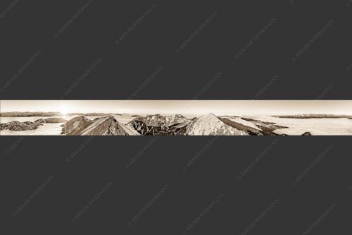 Blick über Krottenköpfe Simetsberg zur Benediktenwand und zum Sonnenuntergang an der Zugspitze - Weit übern Nebel 10:1 sepia -- Estergebirge Panorama mit Wetterstein - mehr Infos bei www.Kriner-Weiermann.de