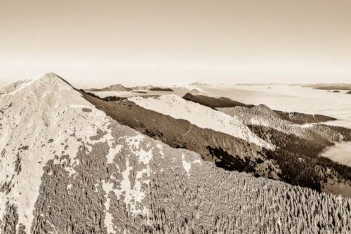 Blick über Krottenköpfe Simetsberg zur Benediktenwand und zum Sonnenuntergang an der Zugspitze - Weit übern Nebel 3:2 sepia -- Estergebirge Panorama mit Wetterstein - mehr Infos bei www.Kriner-Weiermann.de