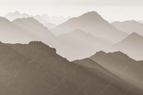 Weit schweift der Blick über das Ammergebirge bis hin zu den Allgäuer Alpen - Welt der Sihouetten 3:2 sepia -- Gipfel und Bergketten - mehr Infos bei www.Kriner-Weiermann.de