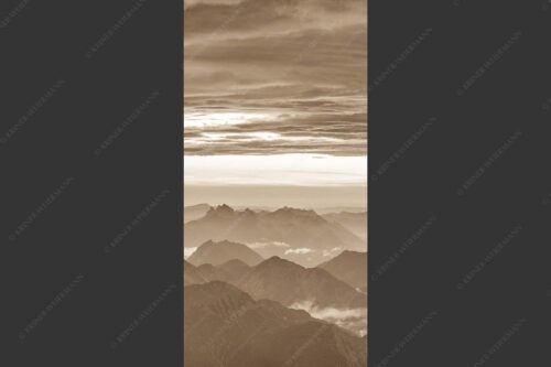 Blick von der Zugspitze über Thannheimer Berge nach einem Gewitterregen - Wetterberuhigung 1:2 sepia -- Zugspitze Abendstimmung - mehr Infos bei www.Kriner-Weiermann.de