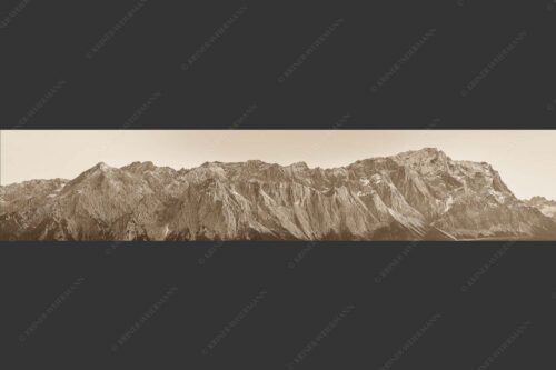 Blick auf Alpspitz, Waxenstein, Jubiläumsgrat und Zugspitze - Wetterstein Nord-West 5:1 sepia -- Alpspitze Jubiläumsgrat Zugspitze - mehr Infos bei www.Kriner-Weiermann.de