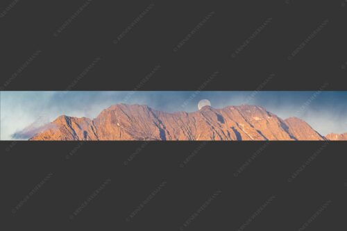 Vollmonduntergang am Wetterstein bei Sonnenaufgang - Wettersteingrat 7:1  -- Vollmond - mehr Infos bei www.Kriner-Weiermann.de