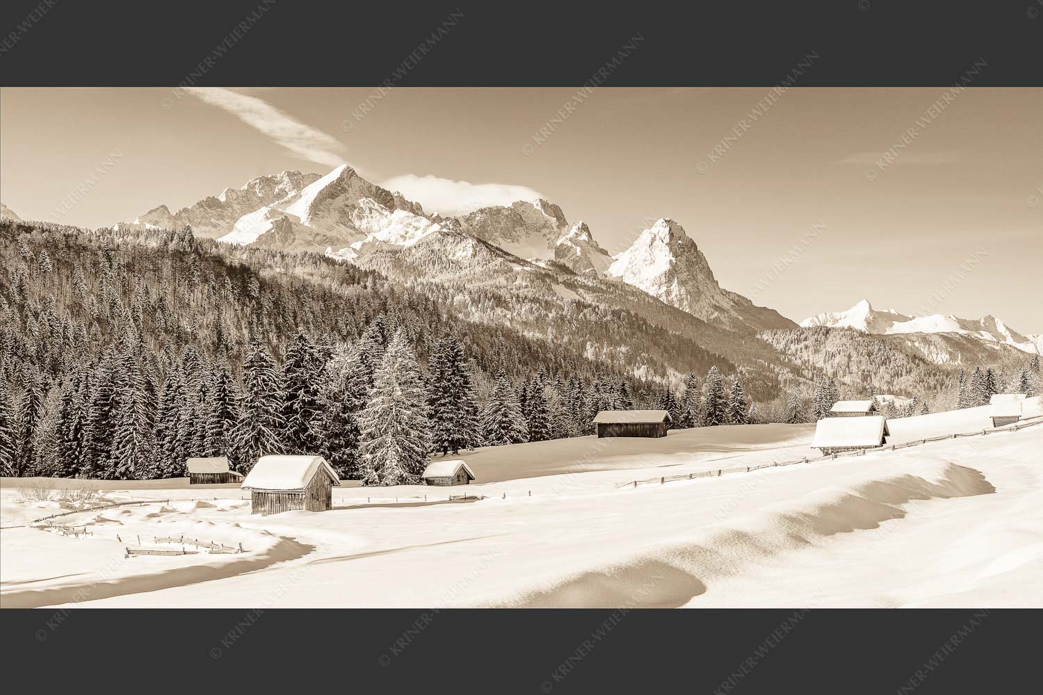 Romantische Winterlandschaft mit Heustadel, viel Schnee und Blick zum Zugspitzmassiv - Zeitlos 2:1 sepia -- Werdenfelser Winterlandschaft mit Zugspitze - mehr Infos bei www.Kriner-Weiermann.de