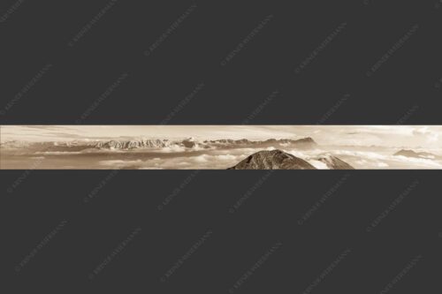 Blick vom Estergebirge ins Wettersteingebirge mit Zugspitze - Zufriedenheit 10:1 sepia -- Wetterstein Panorama - mehr Infos bei www.Kriner-Weiermann.de