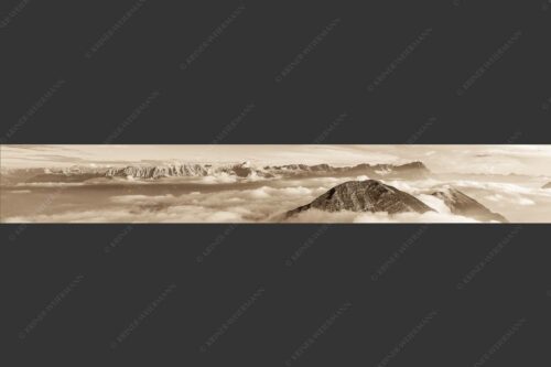 Blick vom Estergebirge ins Wettersteingebirge mit Zugspitze - Zufriedenheit 7:1 sepia -- Wetterstein Panorama - mehr Infos bei www.Kriner-Weiermann.de