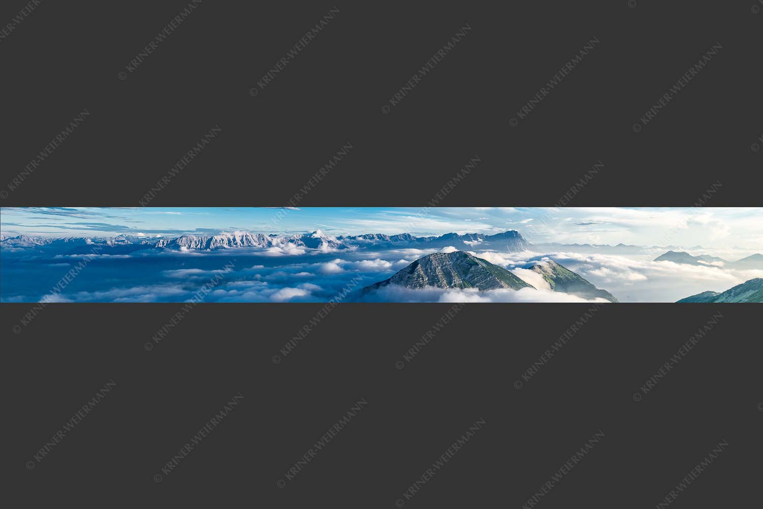 Blick vom Estergebirge ins Wettersteingebirge mit Zugspitze - Zufriedenheit 8:1 -- Wetterstein Panorama - mehr Infos bei www.Kriner-Weiermann.de