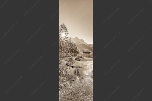 Blick über Eibsee zur aufgehenden Sonne an der Zugspitze - Zugspitzstern 1:3 sepia -- Eibsee mit Zugspitze - mehr Infos bei www.Kriner-Weiermann.de
