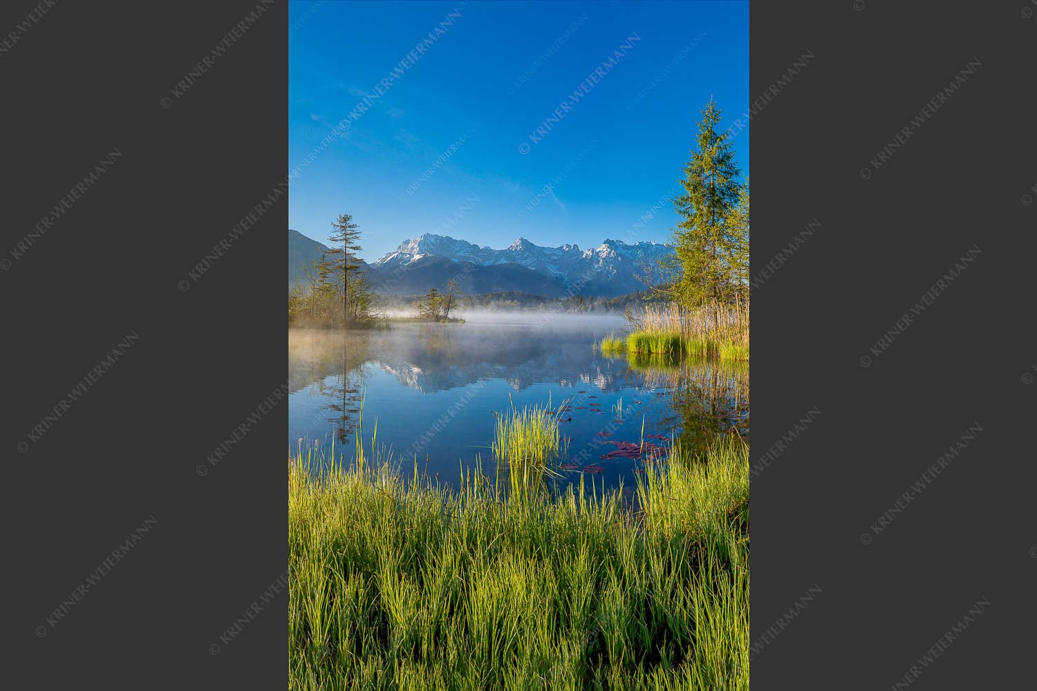 Sonnenaufgang am Barmsee mit Blick zum Karwendelgebirge - Am Barmsee 2:3 -- Karwendelblick - mehr Infos bei www.Kriner-Weiermann.de