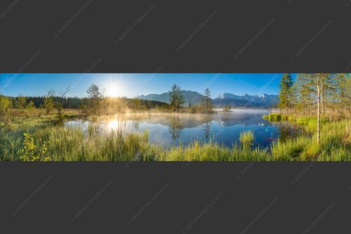 Sonnenaufgang am Barmsee mit Blick zum Karwendelgebirge - Am Barmsee 4:1  -- Karwendelblick - mehr Infos bei www.Kriner-Weiermann.de