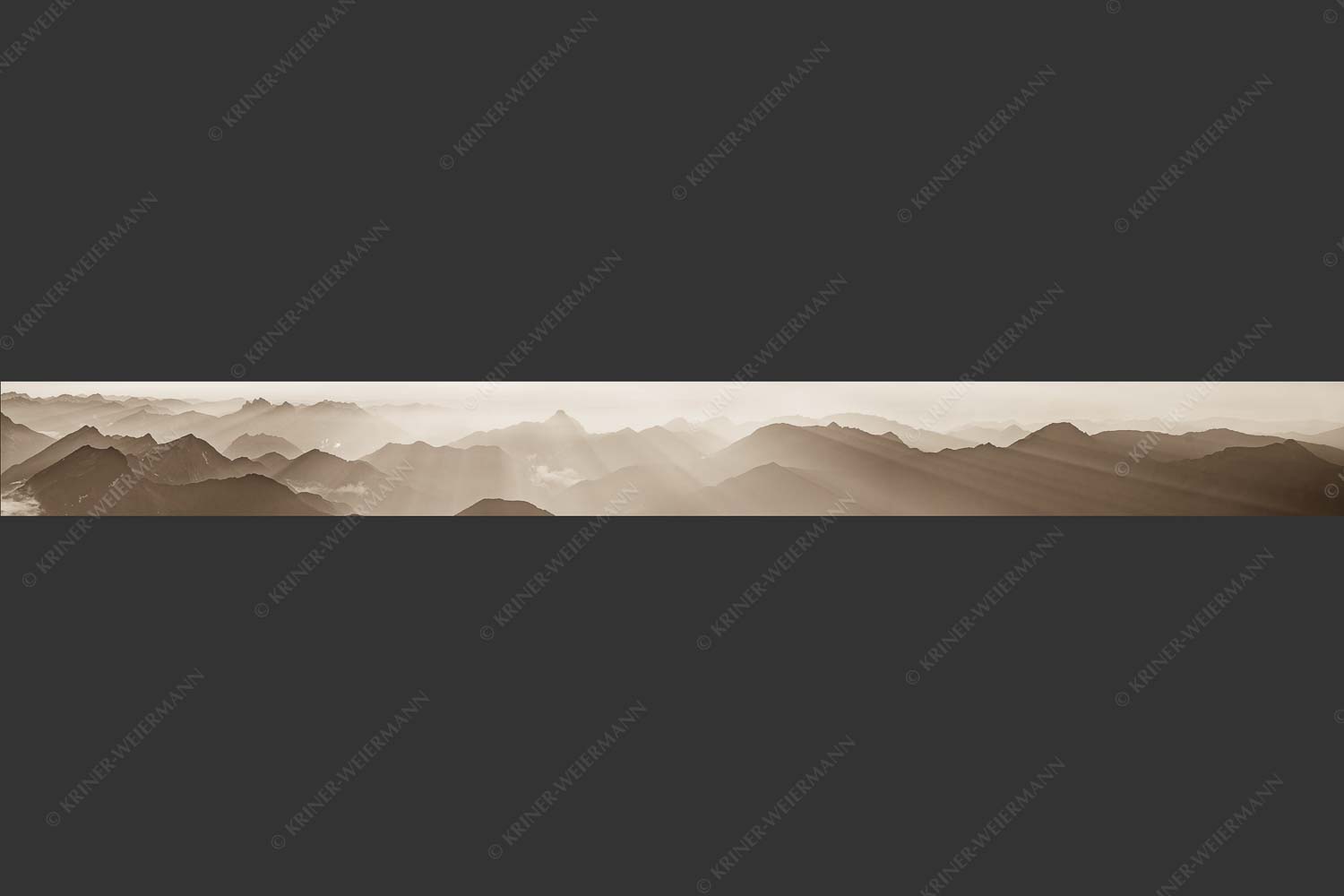 Mittsommerlicher Sonnenuntergang von der Zugspitze - Atemlos 10:1 sepia -- Zugspitze Sonnenuntergang - mehr Infos bei www.Kriner-Weiermann.de
