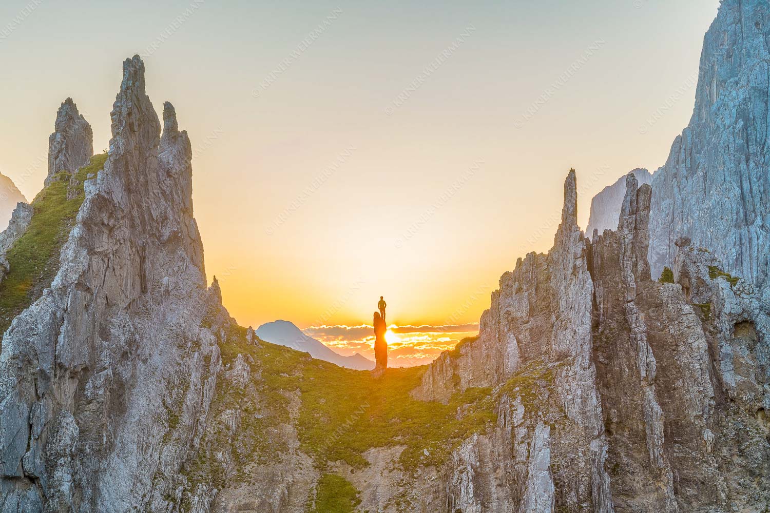 Sonnenaufgang im Halleranger im Karwendelgebirge - Auf der Spitz 3:2  -- Klettern Halleranger im Karwendel - mehr Infos bei www.Kriner-Weiermann.de