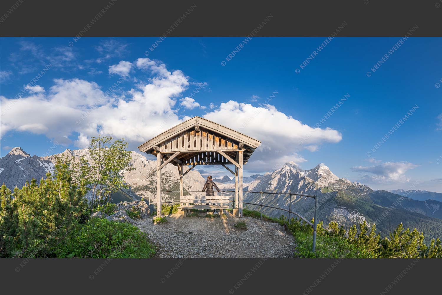 Aussichtskanzel am Schachen mit Blick ins Reintal und Zugspitzplatt - Bei der Kanzel 2:1  -- Schachen und Alpspitze - mehr Infos bei www.Kriner-Weiermann.de