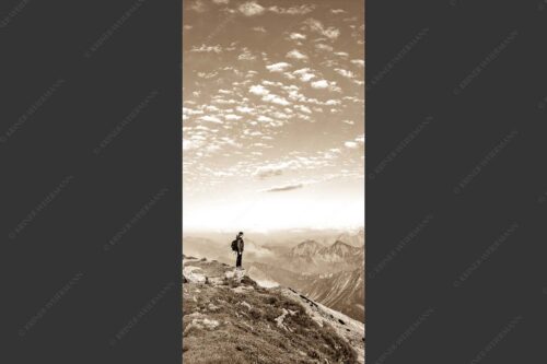 Blick vom Schafreuter auf den Karwendelhauptkamm - Bellvedere 1:2 sepia -- Schafreiter Wolkenstimmung im Karwendel - mehr Infos bei www.Kriner-Weiermann.de