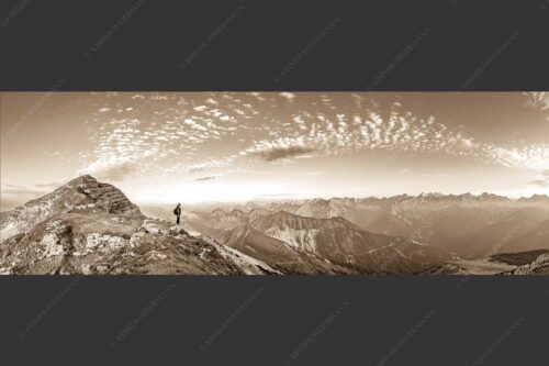 Blick vom Schafreuter auf den Karwendelhauptkamm - Bellvedere 3:1 sepia -- Schafreiter Wolkenstimmung im Karwendel - mehr Infos bei www.Kriner-Weiermann.de