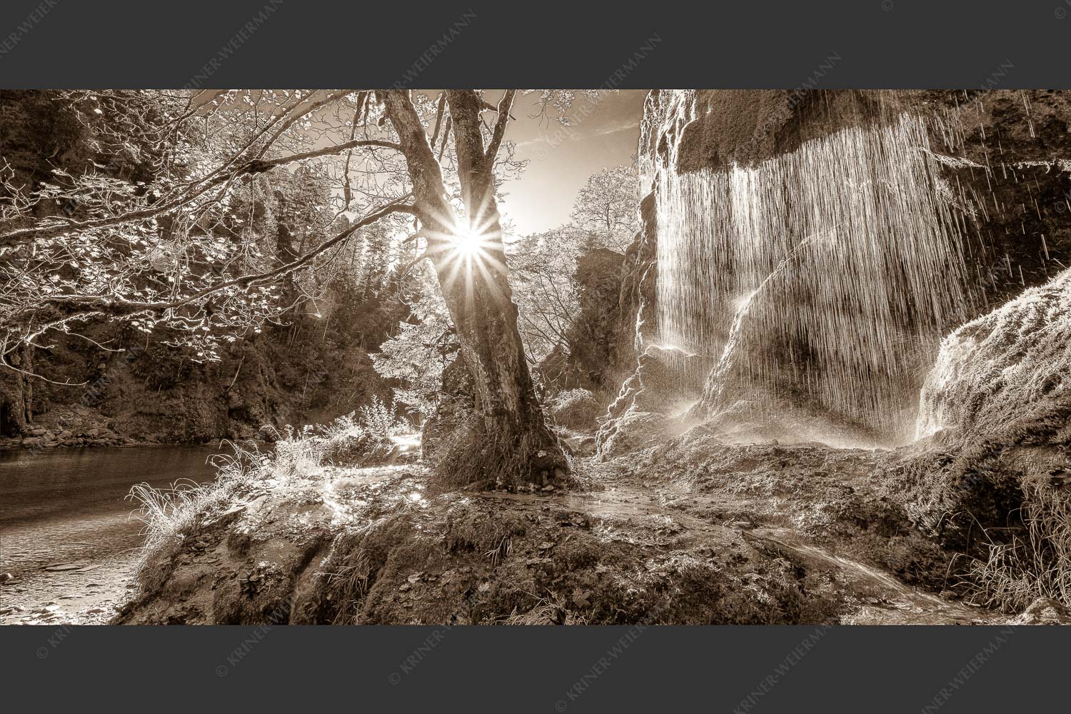 Märchenhaft präsentieren sich die Schleierfälle an der Ammer - Bezaubernde Welt 2:1 sepia -- Schleierfälle an der Ammer - mehr Infos bei www.Kriner-Weiermann.de