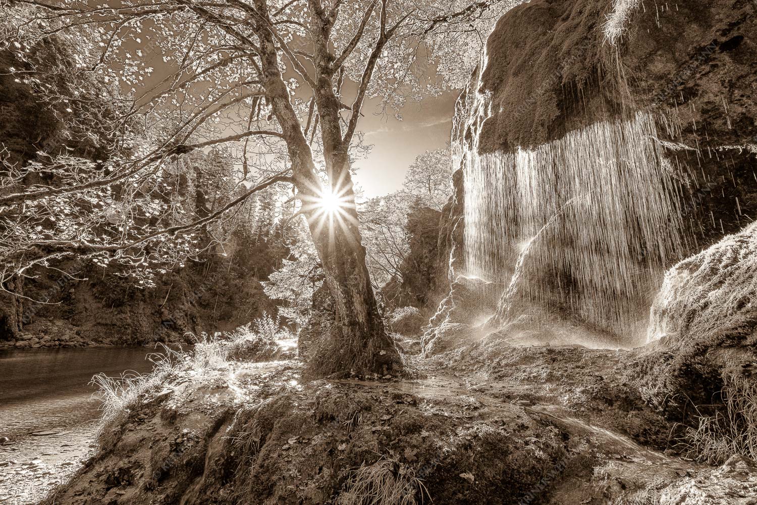 Märchenhaft präsentieren sich die Schleierfälle an der Ammer - Bezaubernde Welt 3:2 sepia -- Schleierfälle an der Ammer - mehr Infos bei www.Kriner-Weiermann.de