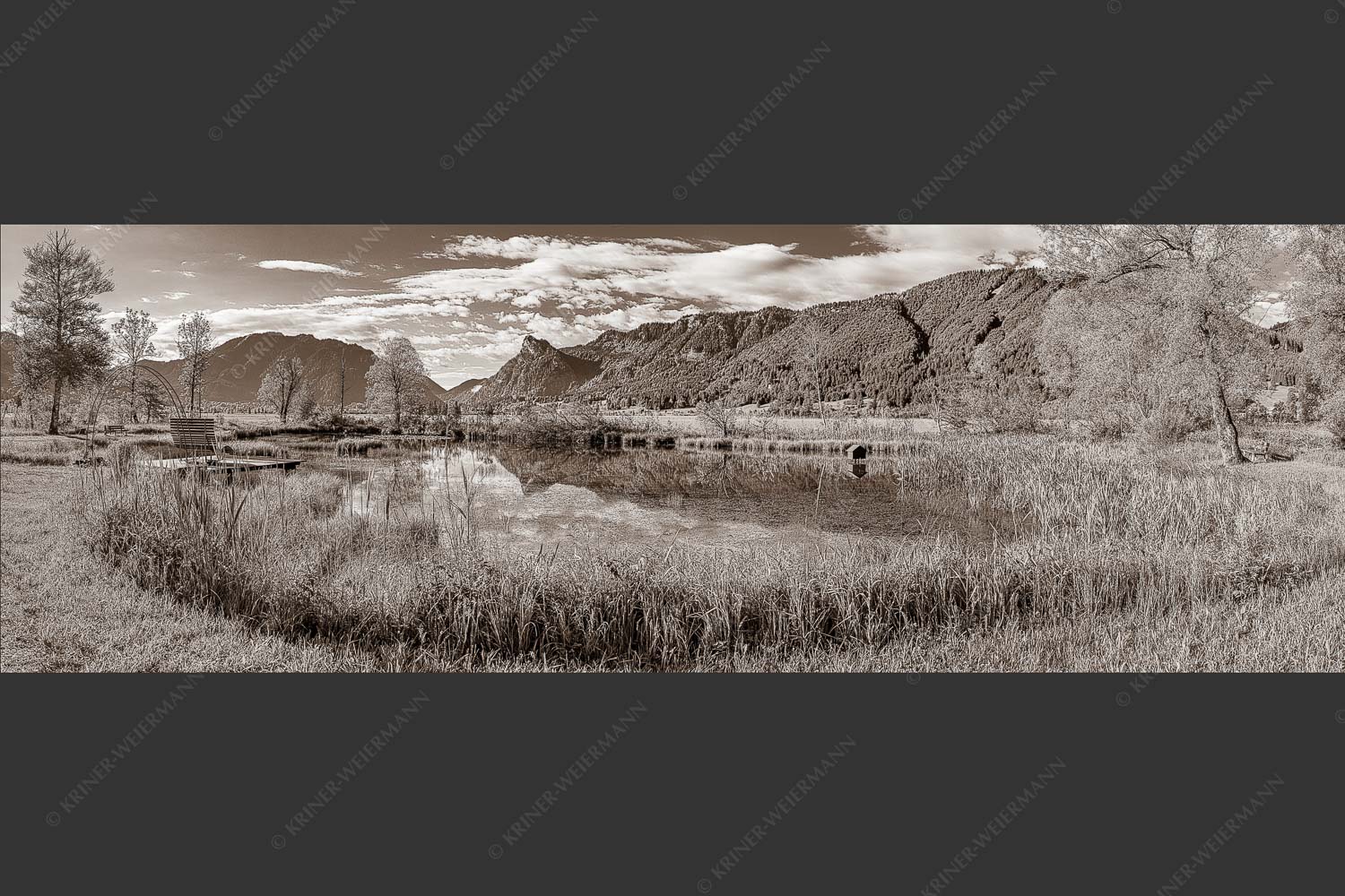 Blick von Unterammergau nach Oberammergau - Blick nach Oberammergau 3:1 sepia -- Kofel mit Ammertal - mehr Infos bei www.Kriner-Weiermann.de