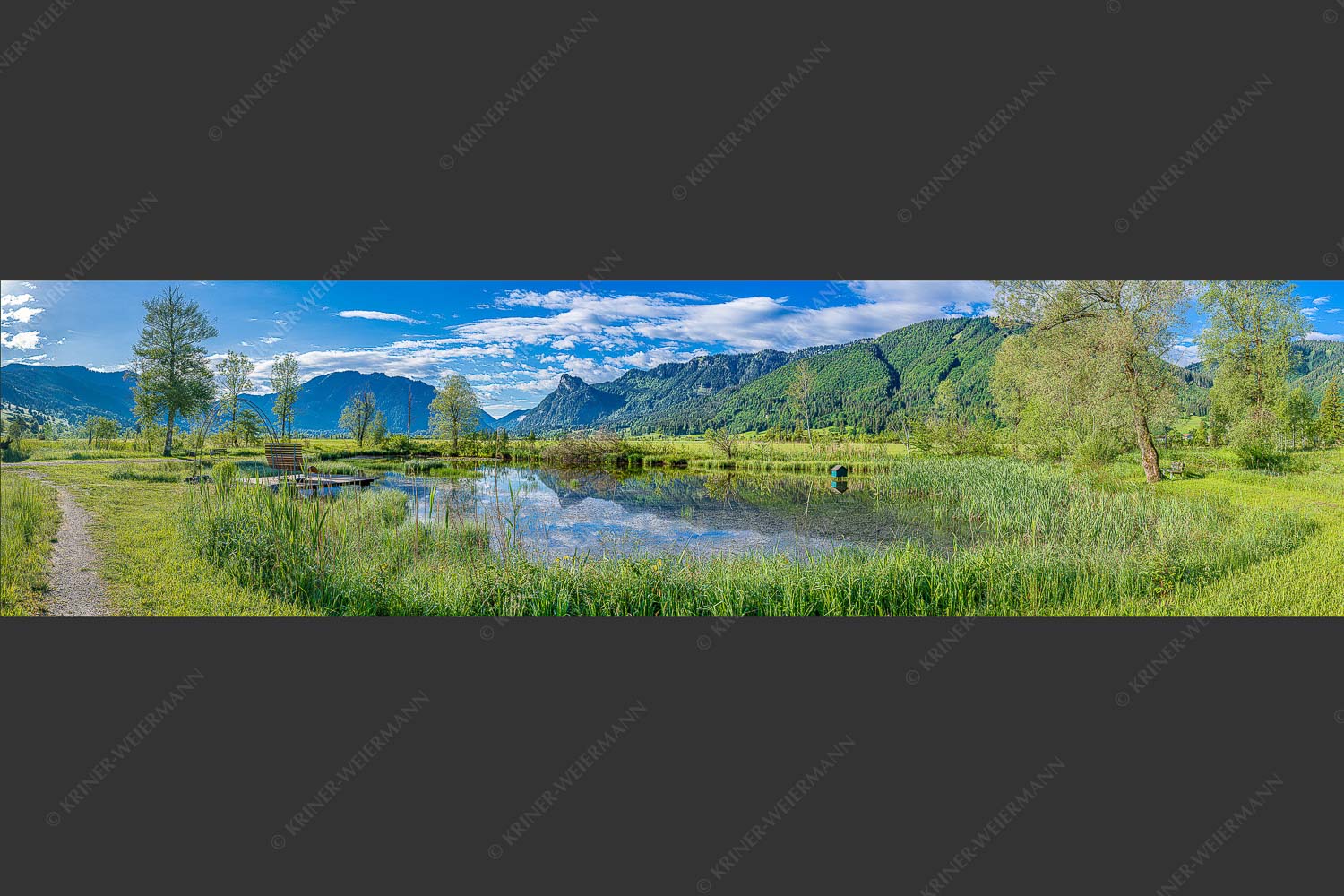Blick von Unterammergau nach Oberammergau - Blick nach Oberammergau 4:1  -- Kofel mit Ammertal - mehr Infos bei www.Kriner-Weiermann.de