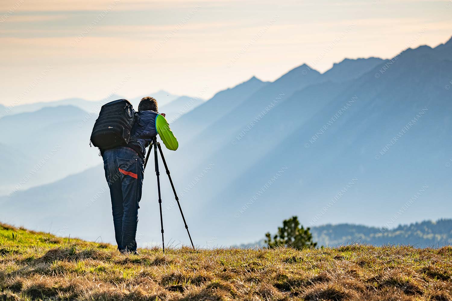 Früh unterwegs auf Bilderjagd - Buidlmacher VI 3:2  -- Fotograf im Wettersteingebirge - mehr Infos bei www.Kriner-Weiermann.de