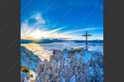 Blick vom Signalkopf über Wolkenmeer über dem Oberen Isartal zum Sonnenuntergang im Wetterstein - Fortuna II 1:1  -- Klettern zum Signalkopf - mehr Infos bei www.Kriner-Weiermann.de