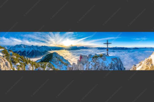 Blick vom Signalkopf über Wolkenmeer über dem Oberen Isartal zum Sonnenuntergang im Wetterstein - Fortuna II 4:1  -- Klettern zum Signalkopf - mehr Infos bei www.Kriner-Weiermann.de