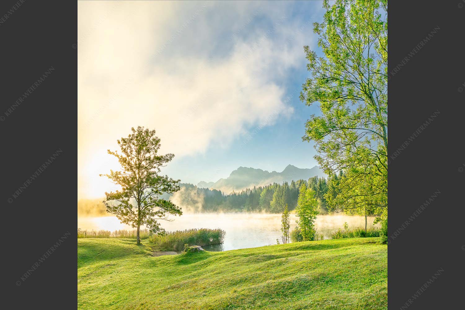 Morgenstimmung am Geroldsee mit Blick zum Karwendelgebirge - Frühnebel 1:1 -- Geroldsee mit Karwendel - mehr Infos bei www.Kriner-Weiermann.de