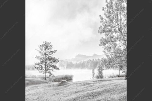 Morgenstimmung am Geroldsee mit Blick zum Karwendelgebirge - Frühnebel 1:1 sw -- Geroldsee mit Karwendel - mehr Infos bei www.Kriner-Weiermann.de