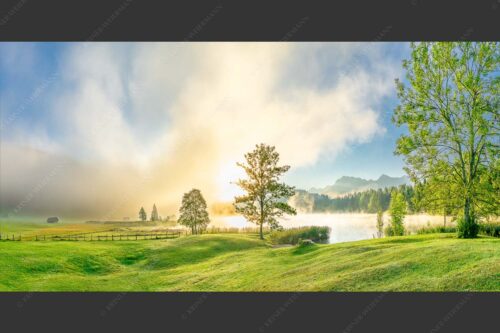 Morgenstimmung am Geroldsee mit Blick zum Karwendelgebirge - Frühnebel 2:1  -- Geroldsee mit Karwendel - mehr Infos bei www.Kriner-Weiermann.de