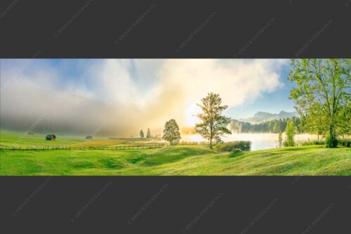 Morgenstimmung am Geroldsee mit Blick zum Karwendelgebirge - Frühnebel 3:1  -- Geroldsee mit Karwendel - mehr Infos bei www.Kriner-Weiermann.de