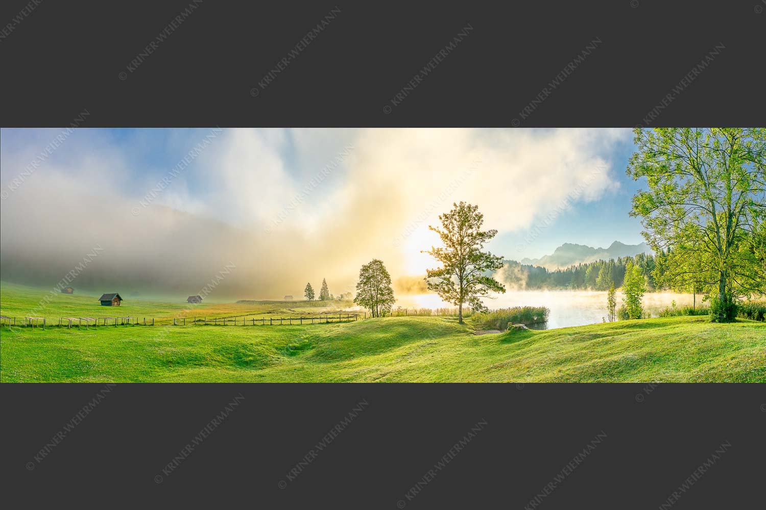 Morgenstimmung am Geroldsee mit Blick zum Karwendelgebirge - Frühnebel 3:1 -- Geroldsee mit Karwendel - mehr Infos bei www.Kriner-Weiermann.de