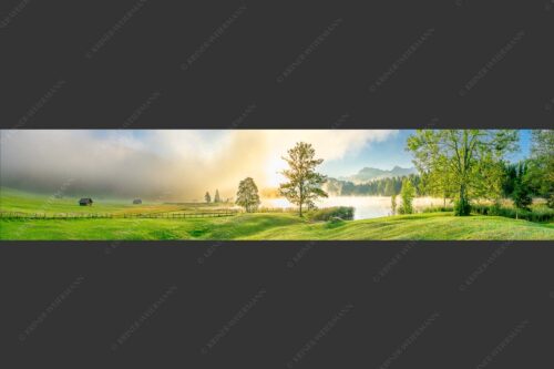 Morgenstimmung am Geroldsee mit Blick zum Karwendelgebirge - Frühnebel 5:1  -- Geroldsee mit Karwendel - mehr Infos bei www.Kriner-Weiermann.de